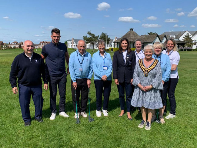 Golf disability festival