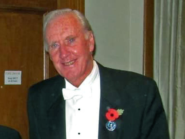 Ray Saunders